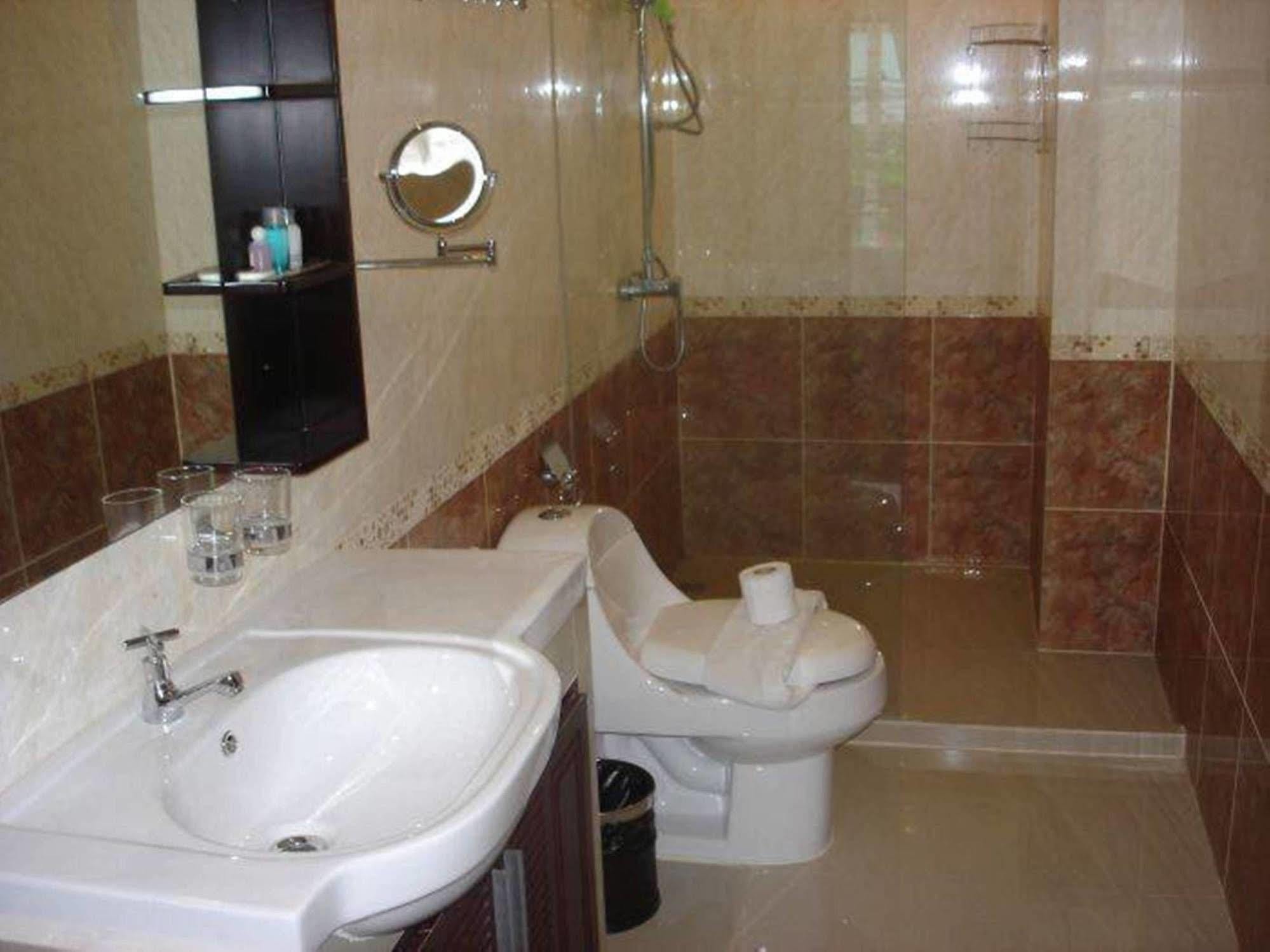 Royal Q & D Suites Pattaya Exterior photo